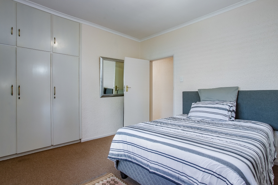 5 Bedroom Property for Sale in Uitsig Western Cape